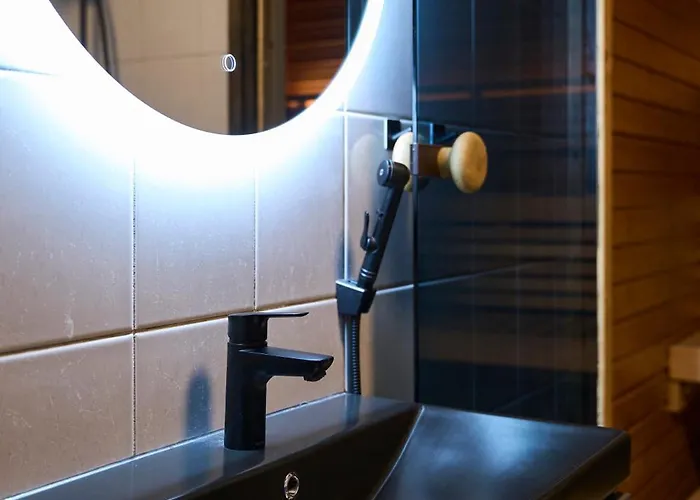 Warm And Cozy Nordic Nest 로바니에미